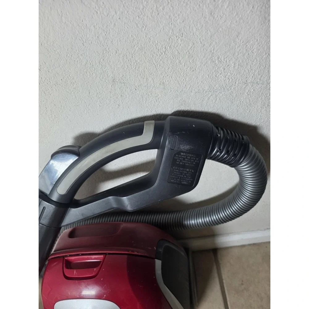 Electrolux Oxygen Cannister Vacuum With long Hose And Wide Brush!